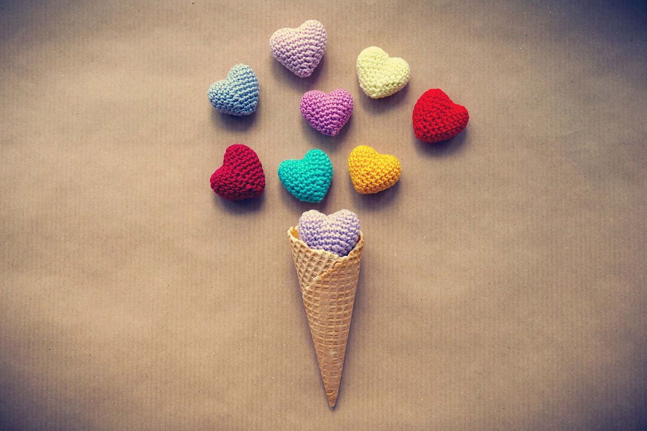 How to Create Handmade DIY Artwork for Your Home